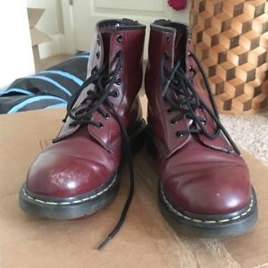 GREAT Cherry Red Rouge DOC MARTENS